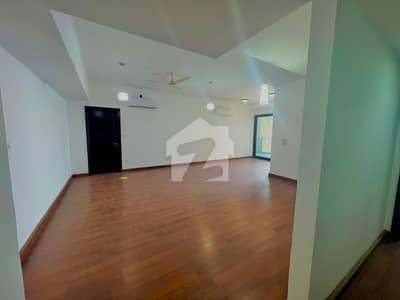 EMAAR OCEANFRONT, 4BED LUXURY APARTMENT FOR SALE IN CORAL TOWERS.