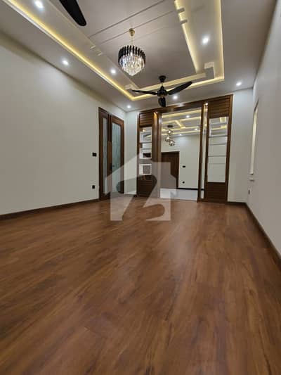 30x60 ( 8 Marla New House)