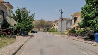 11 Marla Main Boulevard I Avenue Level And Solid Land Plot For Sale. Dem 105 Lacs.