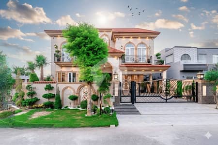 22 MARLA CORNER LUXURY SPANISH BUNGALOW HUGE CAR PARKING HOT LOCATION | DHA PHASE 6 100% ORIGINAL DEAL