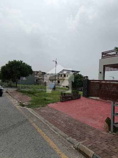 Sector C2 Prime location corner plot for sale in Bahria Enclave Islamabad Sector C2 Prime location corner plot for sale in Bahria Enclave Islamabad