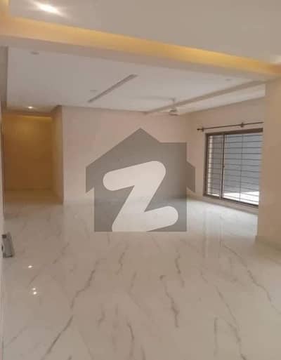 عسکری 6 ملیر کنٹونمنٹ,کینٹ,کراچی میں 4 کمروں کا 13 مرلہ فلیٹ 4.25 کروڑ میں برائے فروخت۔