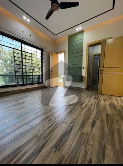 7. marla blwd house available for sale in Bahria Town ph8 Usman block 7. marla blwd house available for sale in Bahria Town ph8 Usman block