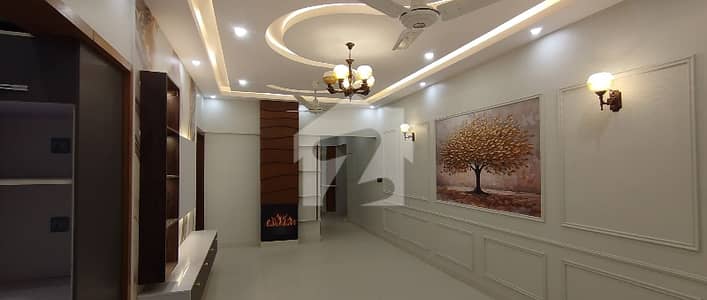 المرتضی کمرشل ایریا ڈی ایچ اے فیز 8,ڈی ایچ اے ڈیفینس,کراچی میں 3 کمروں کا 7 مرلہ فلیٹ 4.25 کروڑ میں برائے فروخت۔