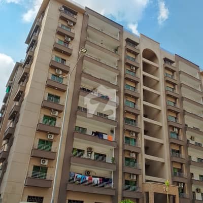 12 MARLA 4 BEDROOM NEW APARTMENT AVAILABLE FOR RENT