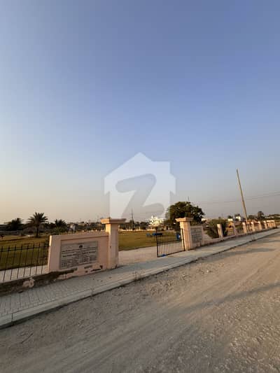 CORNER PARKFACING 600 SQ YARD PLOT FOR SALE