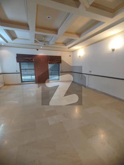 1 Kanal Beautiful Upper Portion Available For Rent On Top Location Of DHA Phase 4