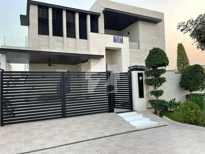 Precinct 7, 1000 Sq Yds Ultra Luxury Brand New Villa For Sale With Basement Prime Location