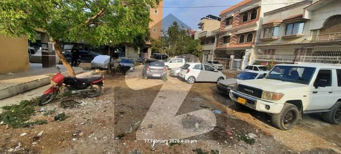 Gulshan-e-kanees fatima plot for sale