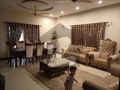 گلشنِ اقبال - بلاک 17 گلشنِ اقبال,گلشنِ اقبال ٹاؤن,کراچی میں 6 کمروں کا 12 مرلہ مکان 11.0 کروڑ میں برائے فروخت۔