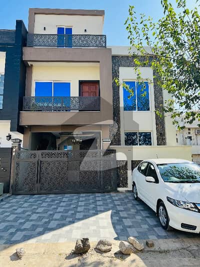 D-12/1 5.5 Marla New House For Sale. Investor Price D-12/1 5.5 Marla New House For Sale. Investor Price