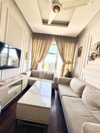 1200 Square feet Well Maintained Family Apartment Available for Sale Prime Location   Three bedroom In Dha phase 6 Itehad Comercial