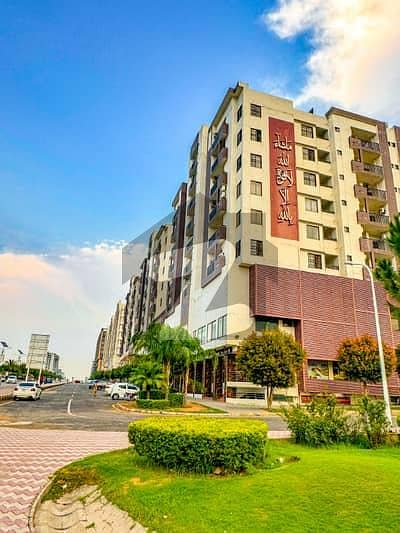 1 BED APARTMENT FOR SALE VERY REASONABLE PRICE IN GULBERG GREEN