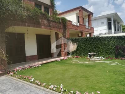 F7 Brand New Luxury 6 Bedrooms House For Rent
