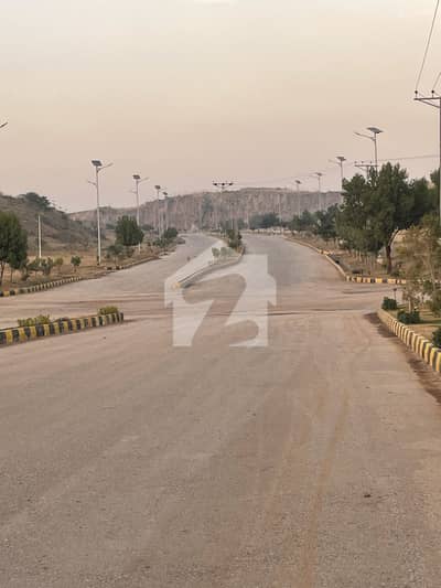 Prime Location Plot Near Marine drive