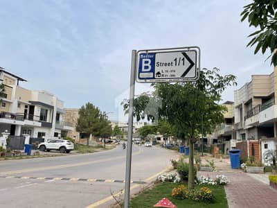 بحریہ انکلیو - سیکٹر بی1 بحریہ انکلیو,بحریہ ٹاؤن,اسلام آباد میں 8 مرلہ رہائشی پلاٹ 2.1 کروڑ میں برائے فروخت۔