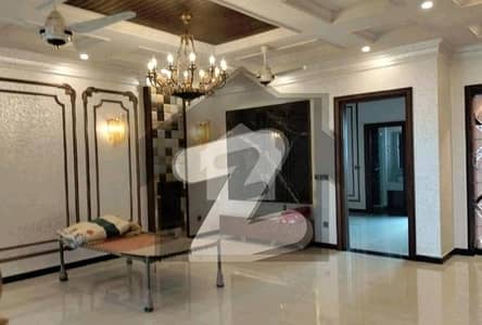 Centrally Located Upper Portion Available In Bahria Town - Sector C For Rent Centrally Located Upper Portion Available In Bahria Town - Sector C For Rent