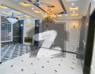 Buy Your Ideal 10 Marla House In A Prime Location Of Lahore