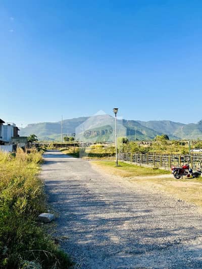 10 MARLA CORNER PLOT AVAILABLE FOR SALE WITH EXTRA LAND