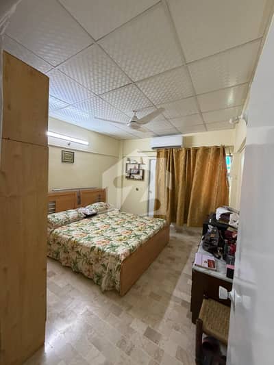 Flat For Sale 3 Bed Drawing Dinning 4th Floor With Roof