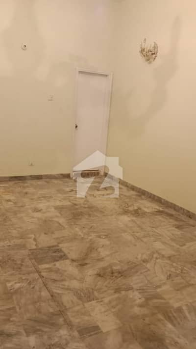 G+1 LIVABLE 200 SQ YARD HOUSE FOR SALE IN BLOCK T North Nazimabad