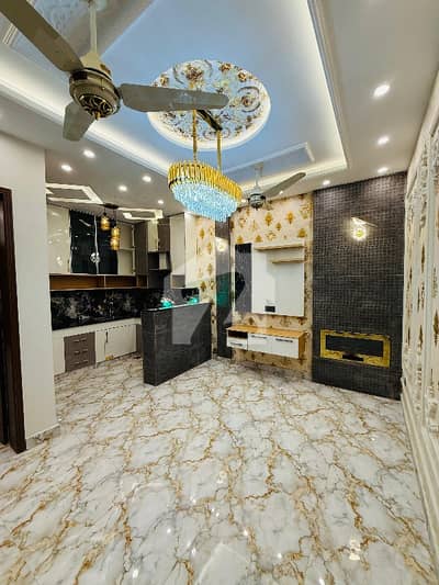 Affordable On Excellent Location House Of 5 Marla Is Available For sale