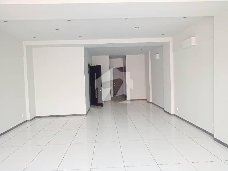 BUILDING FOR RENT MAIN ITEHAD ROD BUILDING FOR RENT MAIN ITEHAD ROD