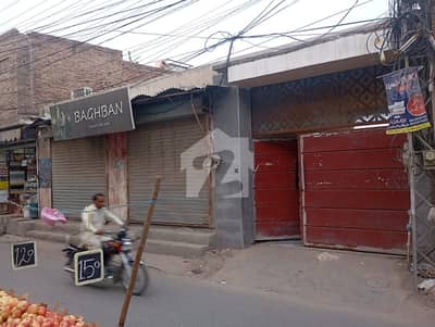 کچہری روڈ ملتان میں 4 کمروں کا 11 مرلہ مکان 2.8 کروڑ میں برائے فروخت۔