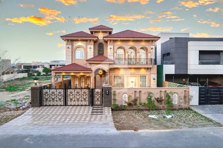 ڈی ایچ اے فیز 6 - بلاک ایل فیز 6,ڈیفنس (ڈی ایچ اے),لاہور میں 5 کمروں کا 1 کنال مکان 9.1 کروڑ میں برائے فروخت۔