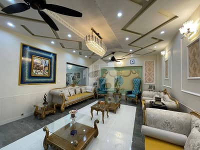 1 Kanal Slightly Used Owner Build House For Urgent Sale
