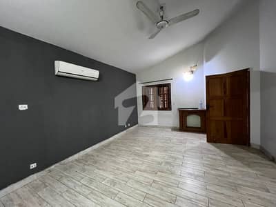 ایف ۔ 11/2 ایف ۔ 11,اسلام آباد میں 3 کمروں کا 1 کنال بالائی پورشن 2.0 لاکھ میں کرایہ پر دستیاب ہے۔ ایف ۔ 11/2 ایف ۔ 11,اسلام آباد میں 3 کمروں کا 1 کنال بالائی پورشن 2.0 لاکھ میں کرایہ پر دستیاب ہے۔