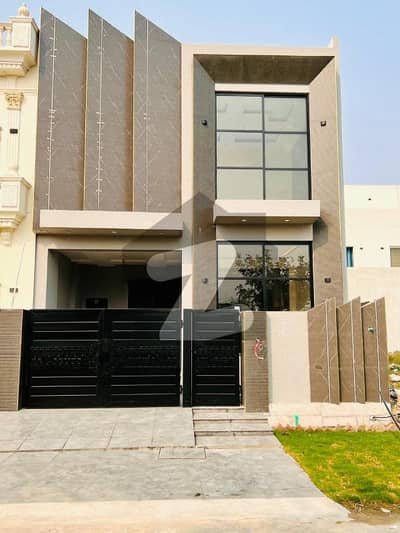 5 Marla New Luxury House FACING PARK For Sale Bankers Avenue Cooperative Housing Society, Lahore