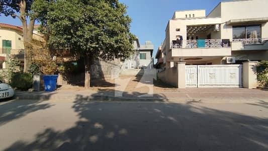 بحریہ ٹاؤن فیز 2 بحریہ ٹاؤن راولپنڈی,راولپنڈی میں 10 مرلہ رہائشی پلاٹ 3.5 کروڑ میں برائے فروخت۔ بحریہ ٹاؤن فیز 2 بحریہ ٹاؤن راولپنڈی,راولپنڈی میں 10 مرلہ رہائشی پلاٹ 3.5 کروڑ میں برائے فروخت۔