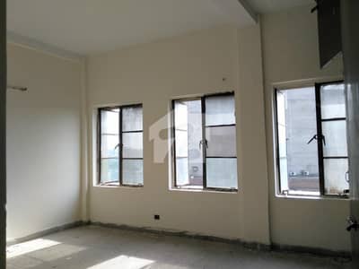 Urgent Sale: 2-Bed Flat in Liberty Market, Lahore Only 55 Lacs!