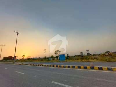 پیراگون سٹی ۔ آرچرڈ بلاک پیراگون سٹی,لاہور میں 10 مرلہ رہائشی پلاٹ 1.65 کروڑ میں برائے فروخت۔