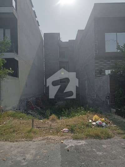 6 Marla Three Side Cover Plot For Sale