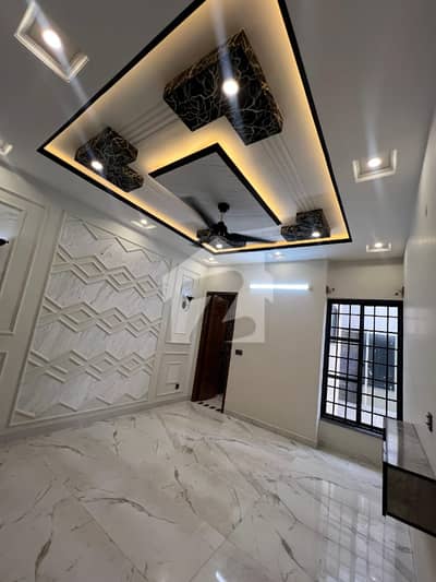 MODERN 10 MARLA HOUSE AVAILABLE FOR SALE IN LDA AVENUE - BLOCK J