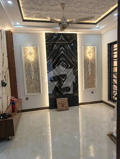 3 MARLA BRAND NEW FIRST ENTRY HOUSE AVAILABLE FOR SALE IN UNION GAREEN SOCIETY COLLEGE ROAD LAHORE