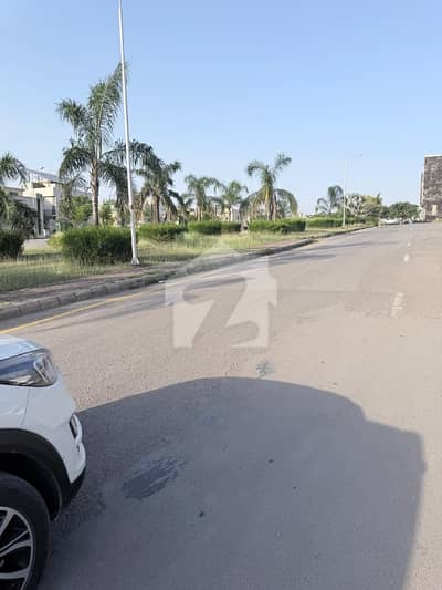 بحریہ ٹاؤن فیز 8 ۔ رفیع بلاک بحریہ ٹاؤن فیز 8,بحریہ ٹاؤن راولپنڈی,راولپنڈی میں 8 مرلہ رہائشی پلاٹ 1.4 کروڑ میں برائے فروخت۔ بحریہ ٹاؤن فیز 8 ۔ رفیع بلاک بحریہ ٹاؤن فیز 8,بحریہ ٹاؤن راولپنڈی,راولپنڈی میں 8 مرلہ رہائشی پلاٹ 1.4 کروڑ میں برائے فروخت۔