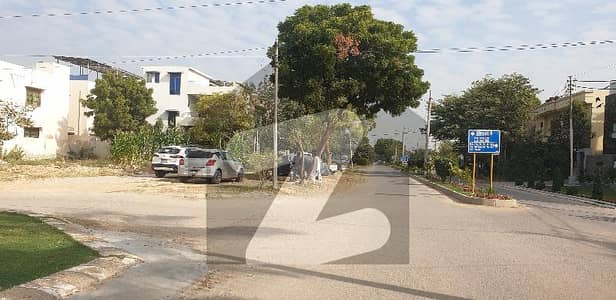 ڈی او ایچ ایس فیز 1 ملیر کنٹونمنٹ,کینٹ,کراچی میں 8 کمروں کا 1 کنال مکان 17.5 کروڑ میں برائے فروخت۔