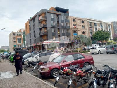 ایم پی سی ایچ ایس - بلاک بی ایم پی سی ایچ ایس ۔ ملٹی گارڈنز,بی ۔ 17,اسلام آباد میں 2 کمروں کا 3 مرلہ فلیٹ 57.0 لاکھ میں برائے فروخت۔