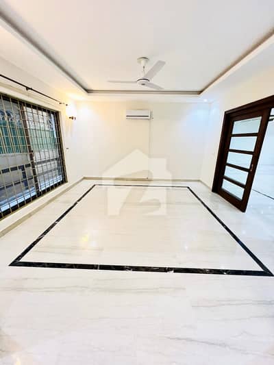 F-7 House For Sale 50 By 90 Corner