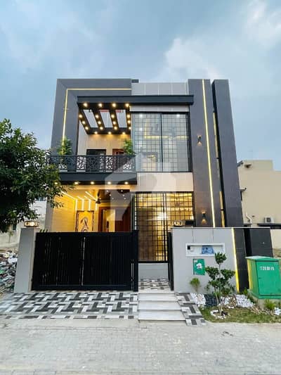 Beautiful House in Bahria Town Lahore, Tulip Block