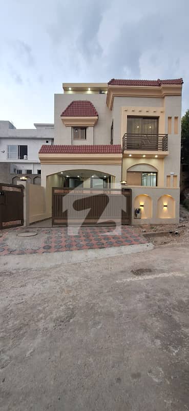 بحریہ گرینز۔ اوورسیز انکلیو - سیکٹر 5 بحریہ گرینز۔ اوورسیز انکلیو,بحریہ ٹاؤن فیز 8,بحریہ ٹاؤن راولپنڈی,راولپنڈی میں 4 کمروں کا 5 مرلہ مکان 85.0 ہزار میں کرایہ پر دستیاب ہے۔