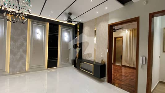 5 Marla Brand New Modern Design House For Sale In Park View City Lahore | For Discounted Price And Original Pictures Download The App "Signature Lands". 5 Marla Brand New Modern Design House For Sale In Park View City Lahore | For Discounted Price And Original Pictures Download The App "Signature Lands".