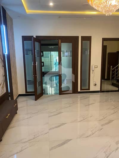 JOHAR TOWN : 10 MARLA BRAND NEW HOUSE FOR SALE