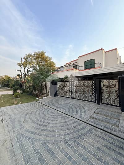 1 Kanal Full Furnished House at Prime Location of Dha Phase 4 for Sale | Owner Build House