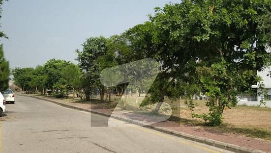 بحریہ ٹاؤن فیز 8 ۔ ایڈن لیک ویو بلاک بحریہ ٹاؤن فیز 8,بحریہ ٹاؤن راولپنڈی,راولپنڈی میں 10 مرلہ رہائشی پلاٹ 1.65 کروڑ میں برائے فروخت۔ بحریہ ٹاؤن فیز 8 ۔ ایڈن لیک ویو بلاک بحریہ ٹاؤن فیز 8,بحریہ ٹاؤن راولپنڈی,راولپنڈی میں 10 مرلہ رہائشی پلاٹ 1.65 کروڑ میں برائے فروخت۔