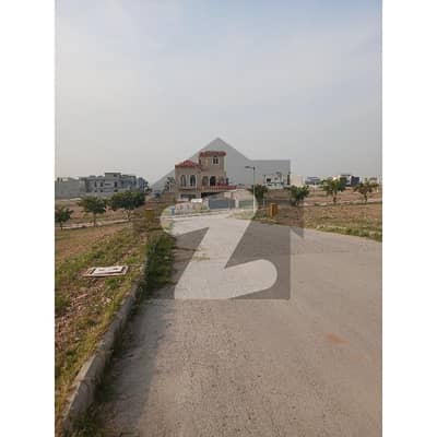 10 Marla Plot On Cheap Rate For Sale