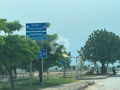 13marla blwd corner plot available for sale in Bahria Town ph8 sctor I